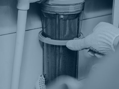 Pulizia del filtro per depurazione acqua