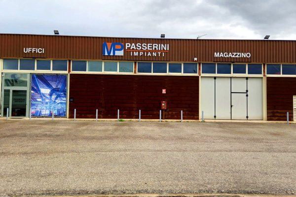 Esterno uffici della Marco Passerini Impianti Idrotermosanitari, con sede ad Assisi (Perugia)